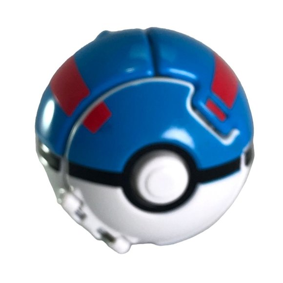 Tomy Other - Blue Pokemon Throw N Pop Poke Ball 2016 and Hariyama and Nidoqueen Figures